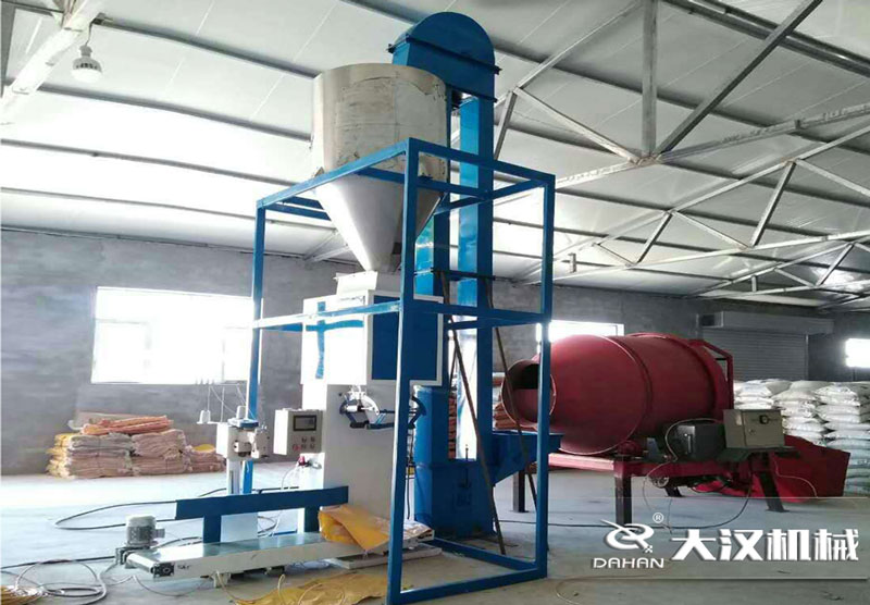 TB系列垂直斗式提升機(jī) TB系列垂直斗式提升機(jī)